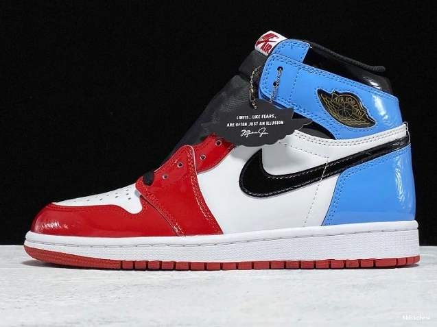 TBK Air Fearless CK5666-100 High OG Retro 1 Jordan 0720